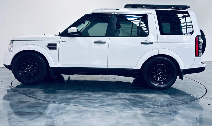 2016 Land Rover Discovery TDV6 Series 4 MY16.5 4X4 Dual Range Fuji White