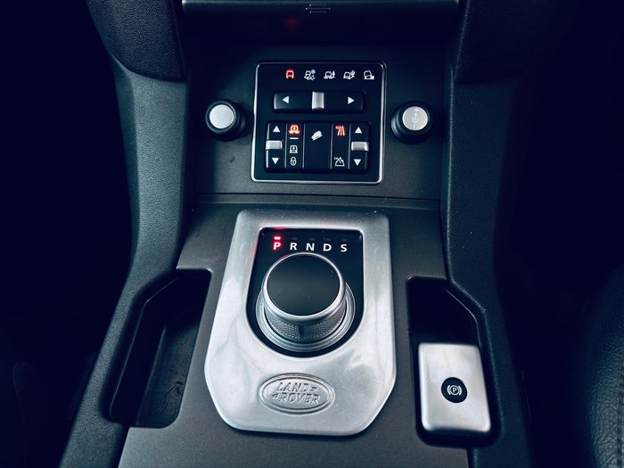 2016 Land Rover Discovery TDV6 Series 4 MY16.5 4X4 Dual Range Fuji White