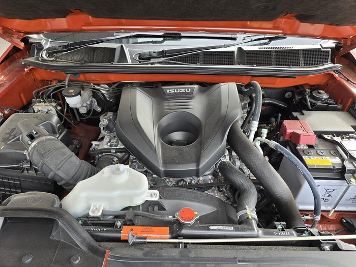 2024 Isuzu D-MAX BLADE