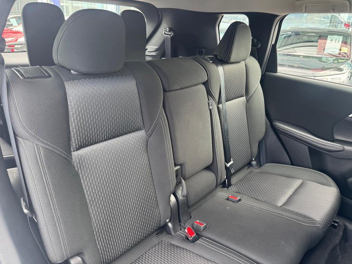 2023 Mitsubishi Outlander ES