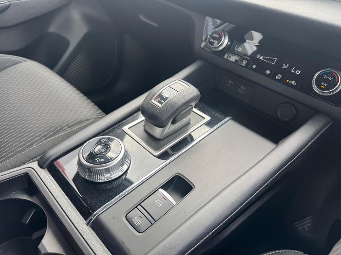 2023 Mitsubishi Outlander ES