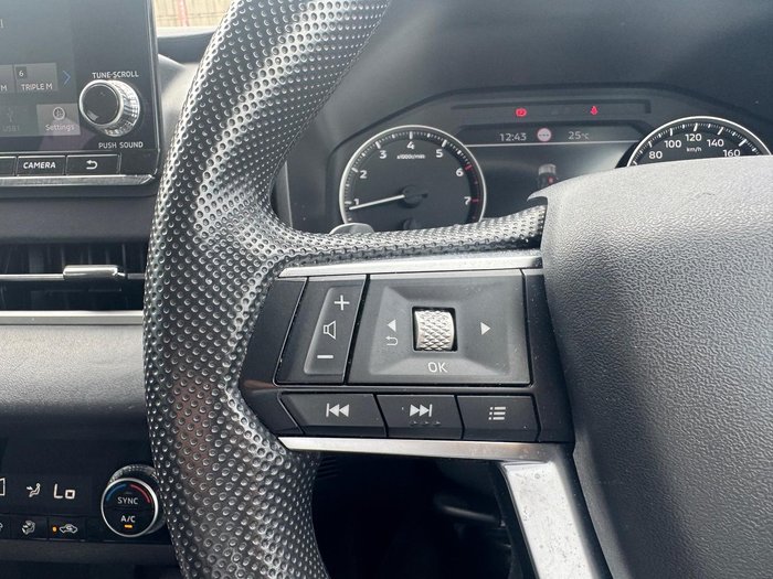 2023 Mitsubishi Outlander ES