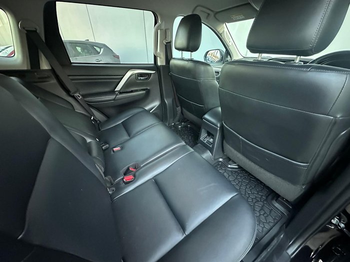 2020 Mitsubishi Pajero Sport GLS