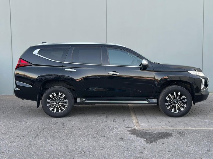 2020 Mitsubishi Pajero Sport GLS