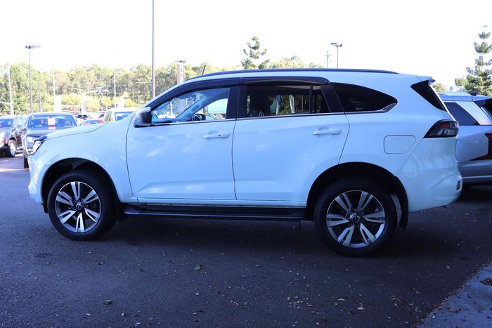 2023 Isuzu MU-X LS-T