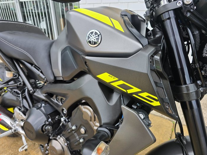2018 YAMAHA MT-09A GREY