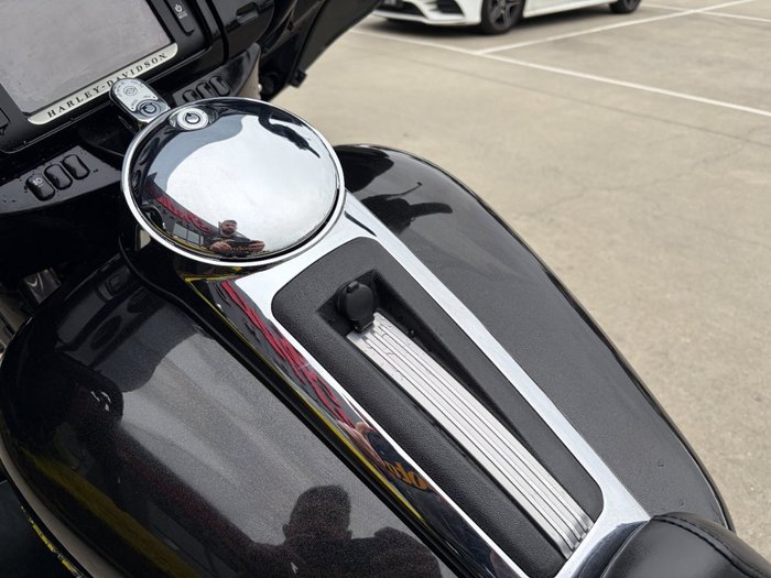 2017 HARLEY-DAVIDSON FLHTK ULTRA LIMITED