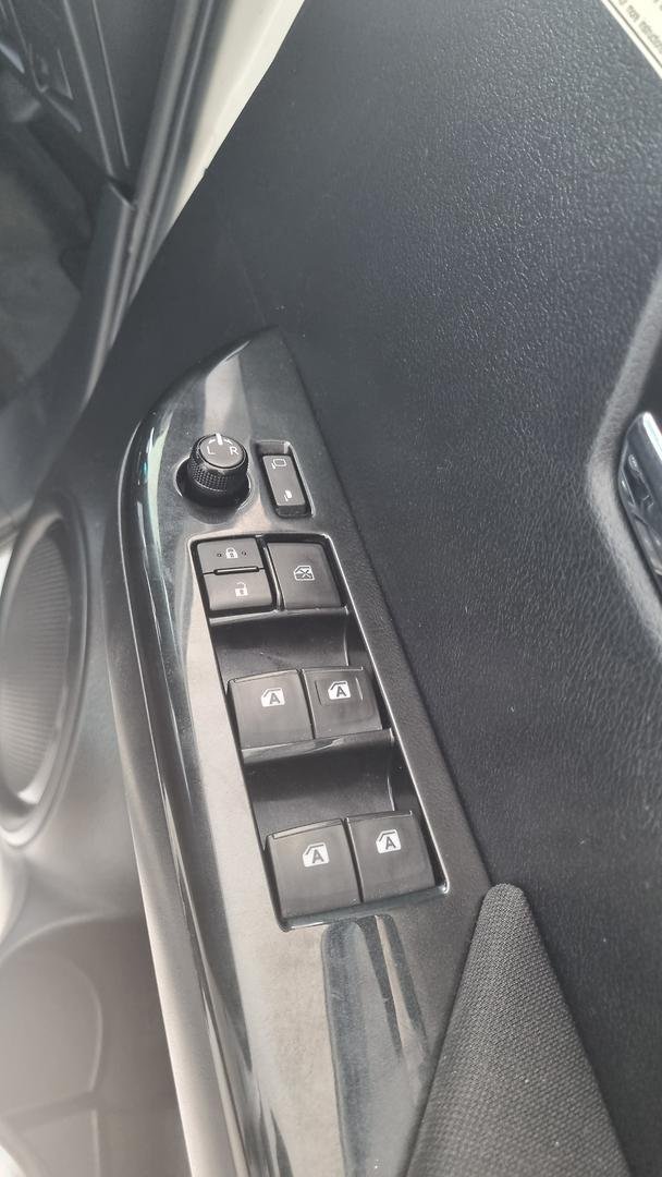 2016 Toyota Hilux SR5