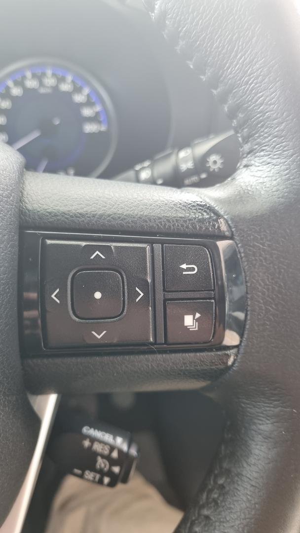 2016 Toyota Hilux SR5