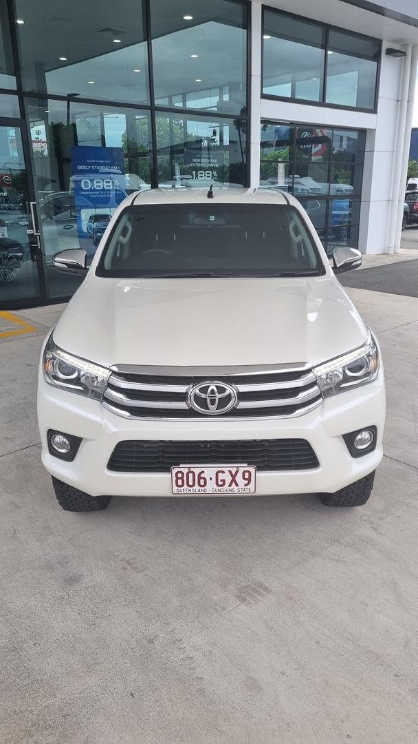 2016 Toyota Hilux SR5