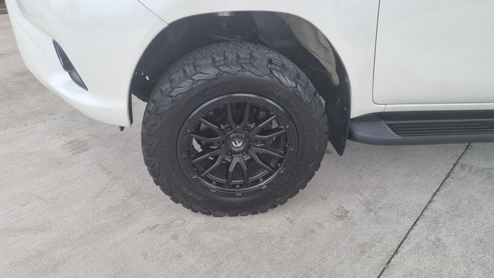 2016 Toyota Hilux SR5