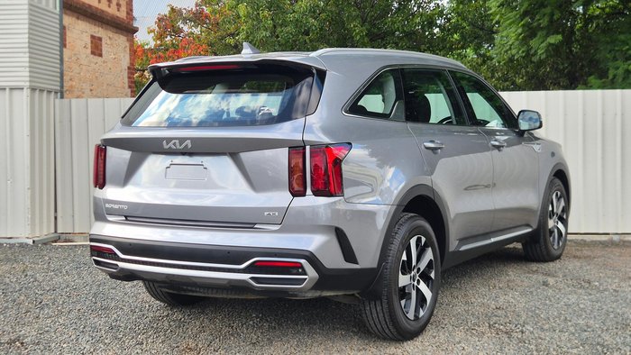 2022 Kia Sorento Sport