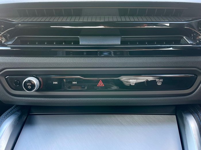 2025 BMW 2 Series M240i xDrive