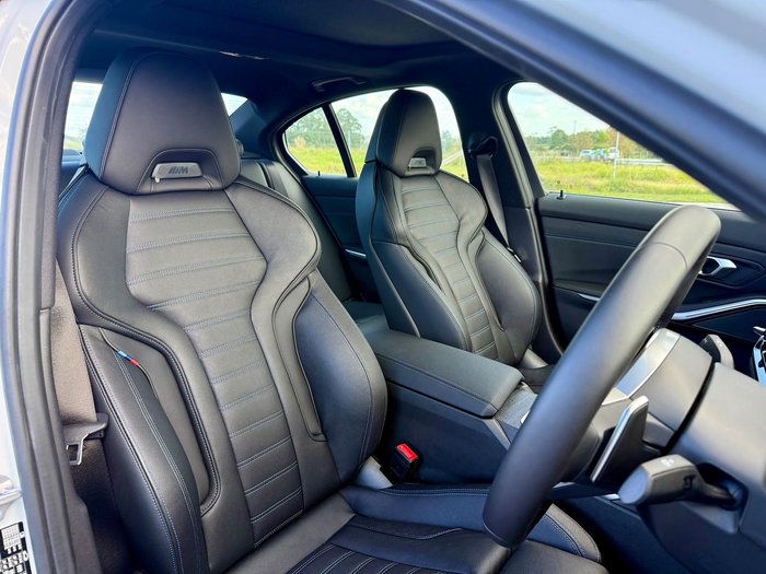 2025 BMW 3 Series 330i M Sport