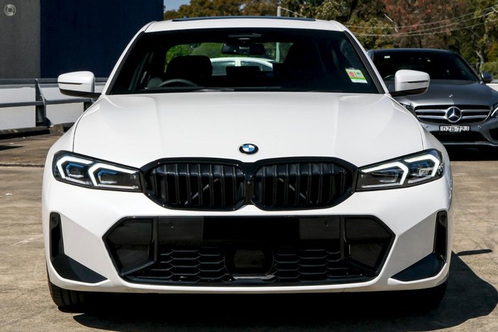 2025 BMW 3 Series 330i M Sport