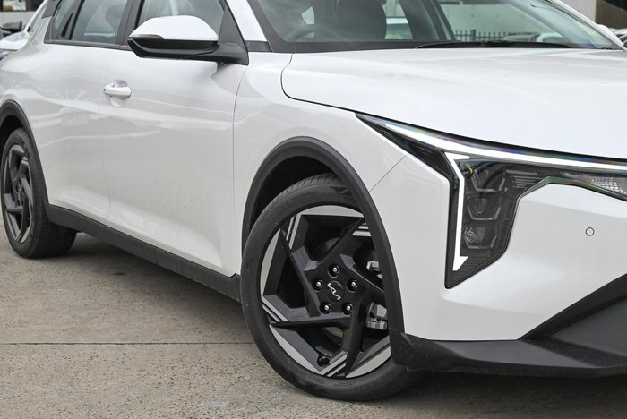 2025 Kia K4 Sport+