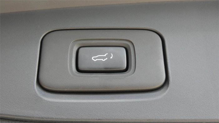 2023 Isuzu MU-X LS-U MY23 4x2 WHITE