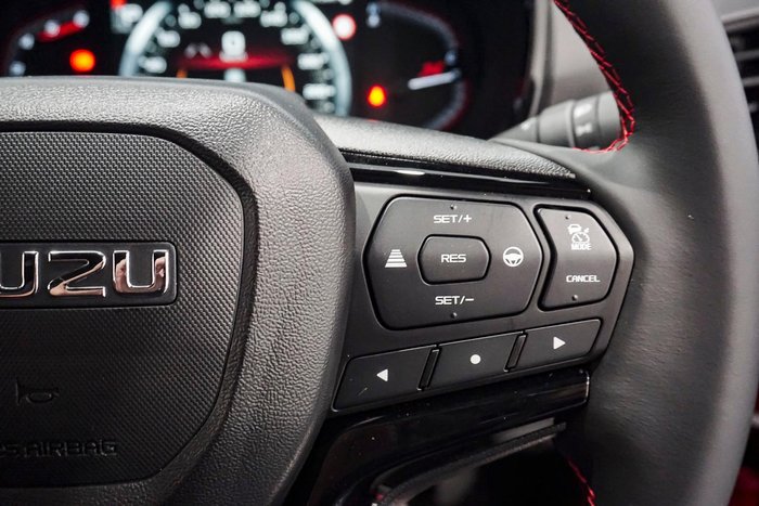 2025 Isuzu D-MAX X-TERRAIN