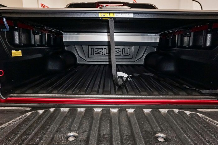 2025 Isuzu D-MAX X-TERRAIN