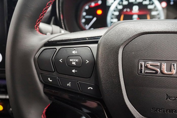 2025 Isuzu D-MAX X-TERRAIN