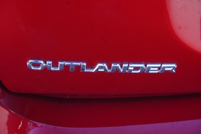 2021 Mitsubishi Outlander LS