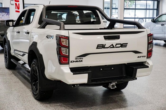 2025 Isuzu D-MAX BLADE