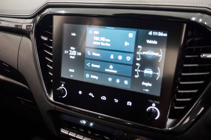 2025 Isuzu D-MAX BLADE