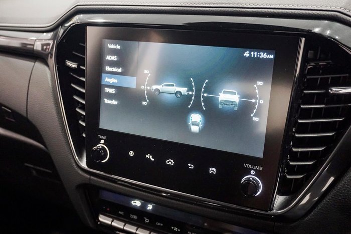 2025 Isuzu D-MAX BLADE