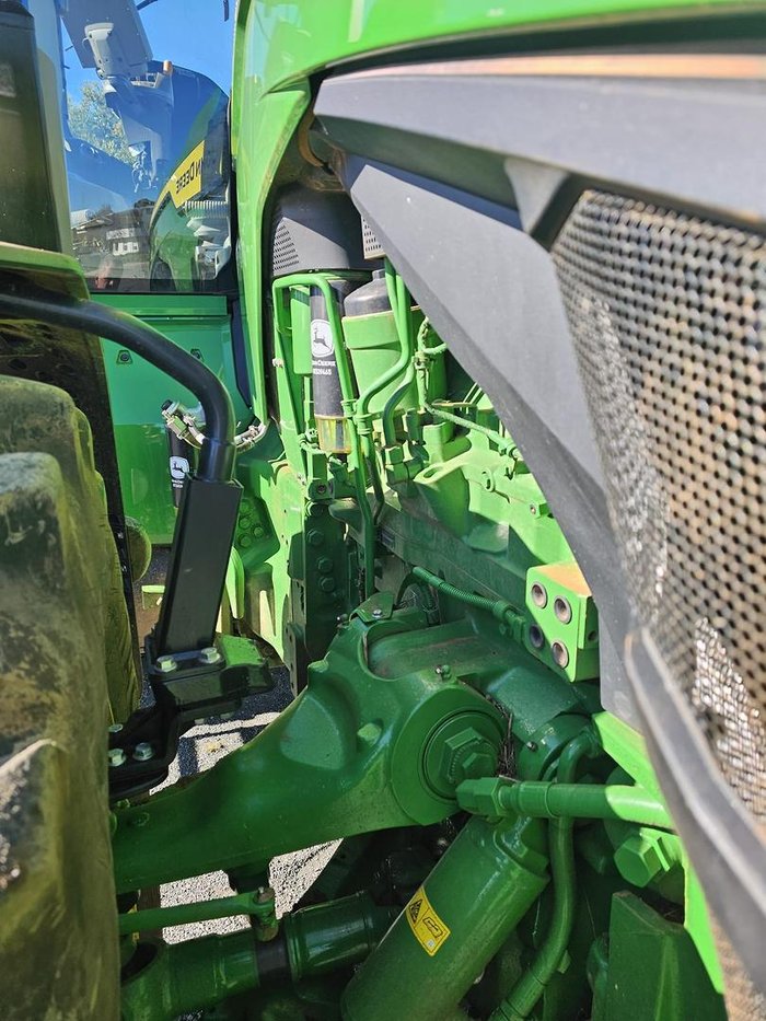 2023 John Deere 8R 310