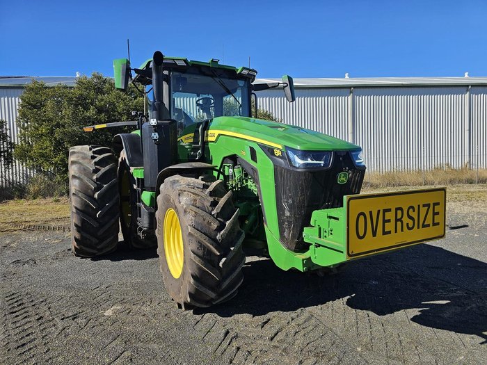 2023 John Deere 8R 310