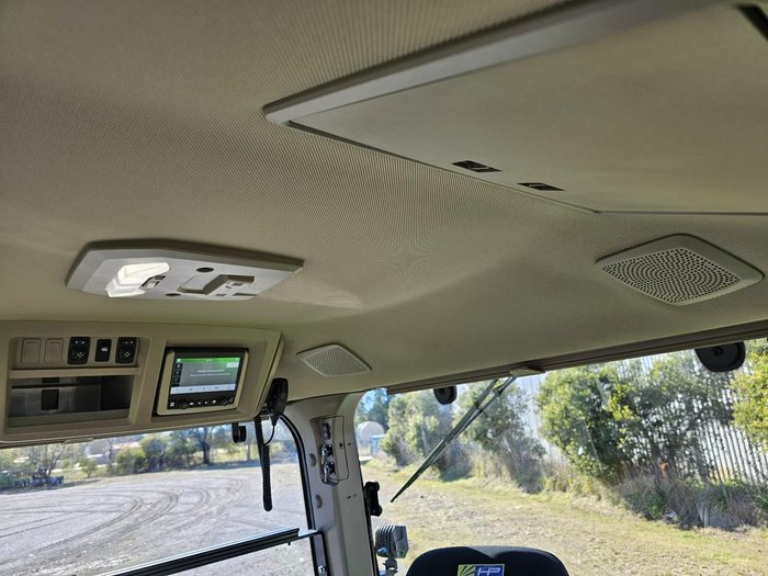 2023 John Deere 8R 310