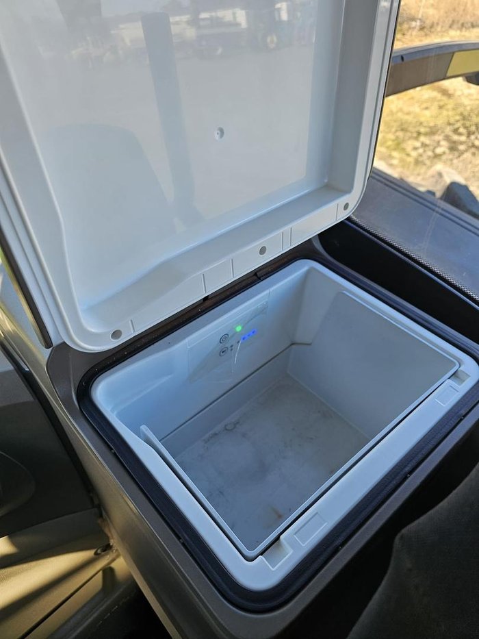 2023 John Deere 8R 310