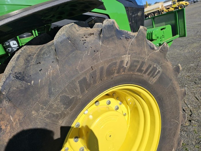 2023 John Deere 8R 310