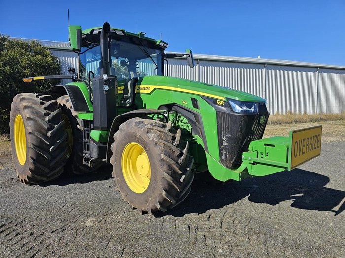 2023 John Deere 8R 310