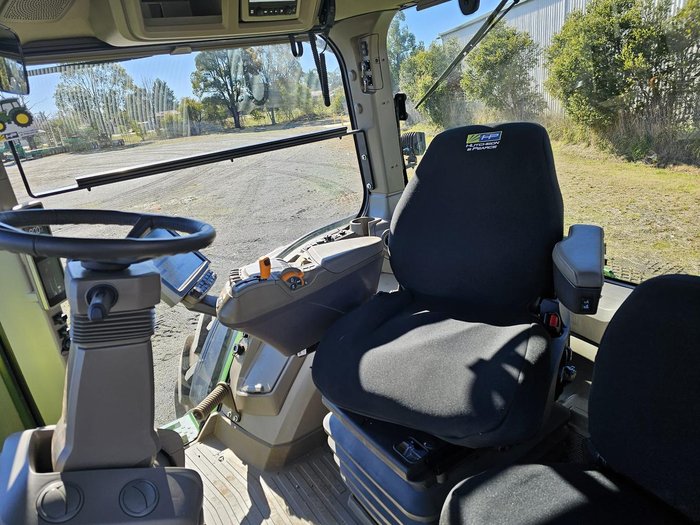 2023 John Deere 8R 310