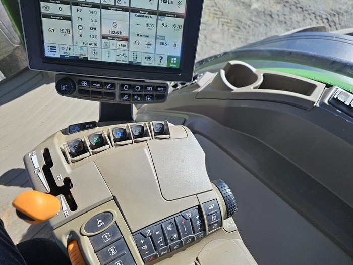 2023 John Deere 8R 310