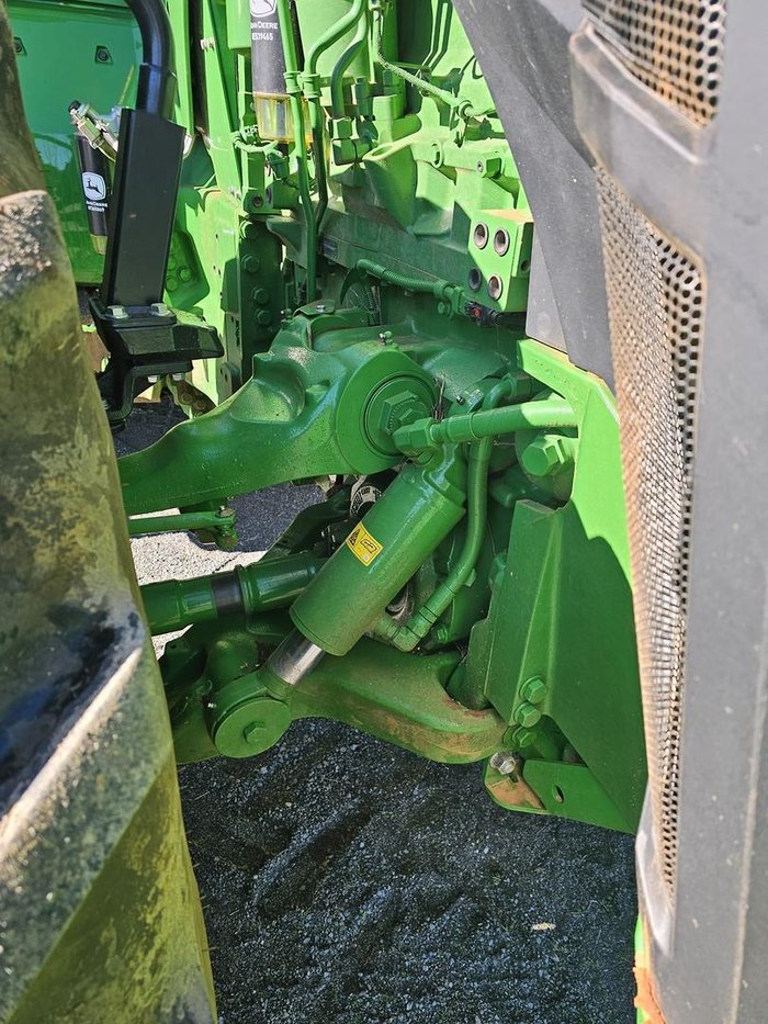 2023 John Deere 8R 310