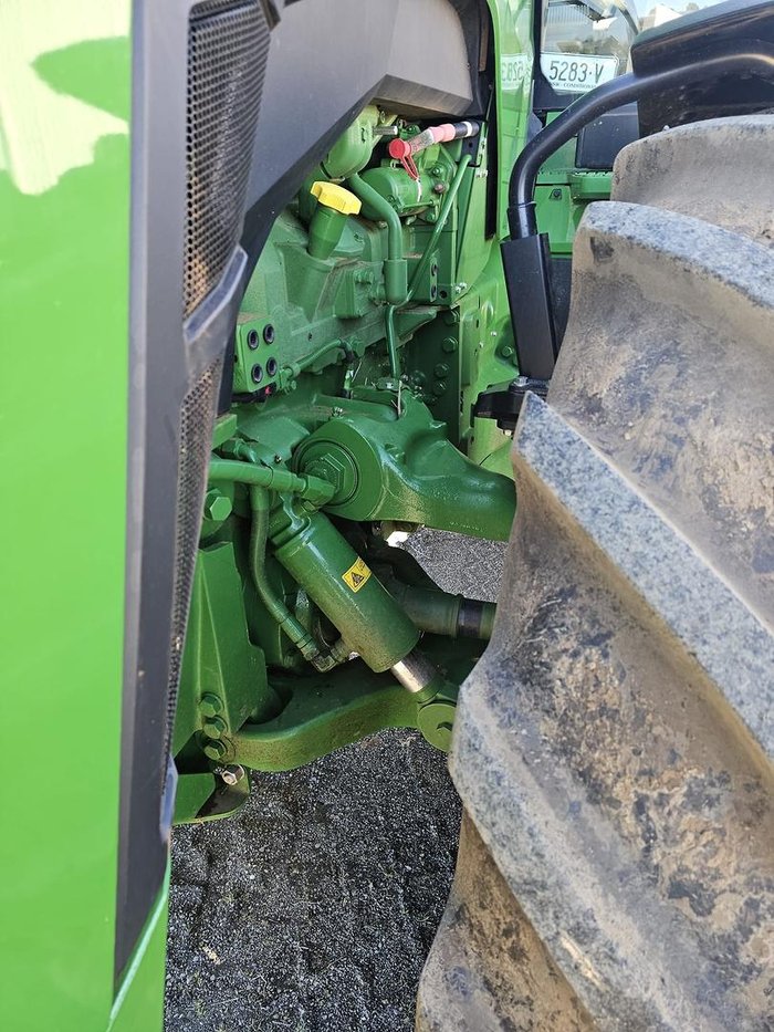 2023 John Deere 8R 310