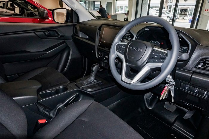 2025 Isuzu D-MAX SX