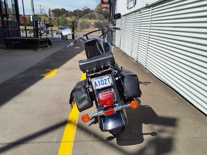 2002 Suzuki Intruder 1500LC (VL1500) Intruder Black