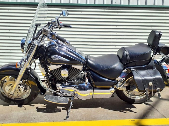 2002 Suzuki Intruder 1500LC (VL1500) Intruder Black