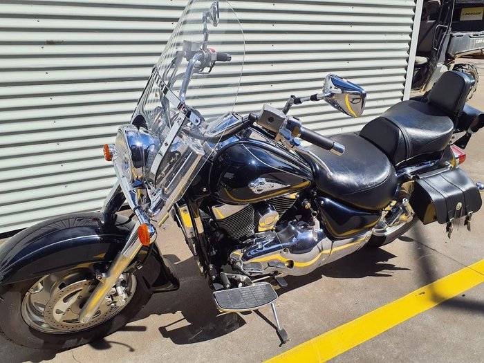 2002 Suzuki Intruder 1500LC (VL1500) Intruder Black