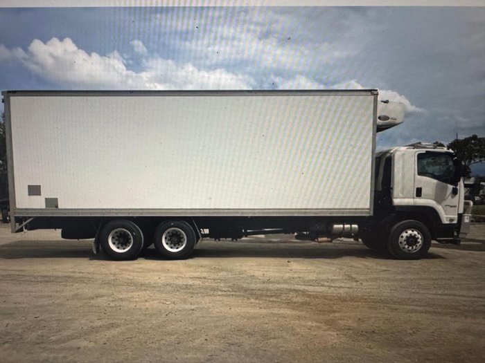 2017 Isuzu F Series FVL240-300 WHITE