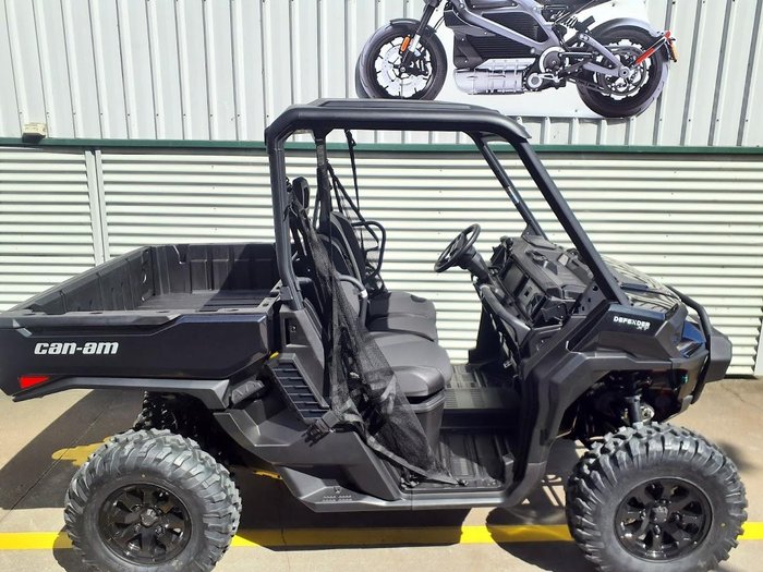 2026 Can-Am Defender XT HD11 Defender Black