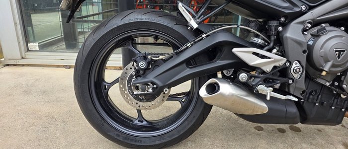 2021 Triumph STREET TRIPLE S 660 LAMS WHITE