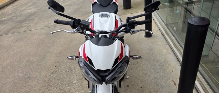 2021 Triumph STREET TRIPLE S 660 LAMS WHITE