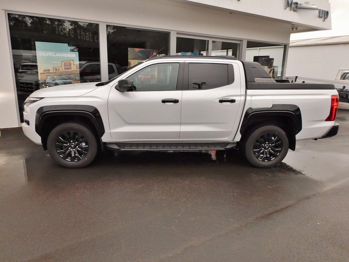 2024 Mitsubishi Triton GSR