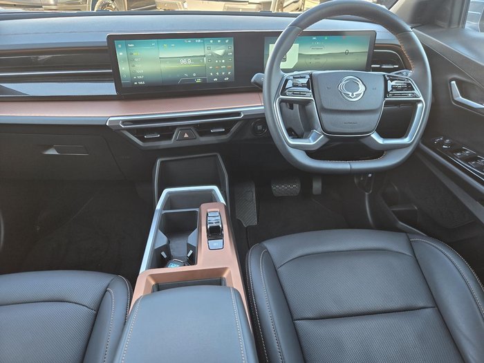 2024 KGM SsangYong Torres Ultimate