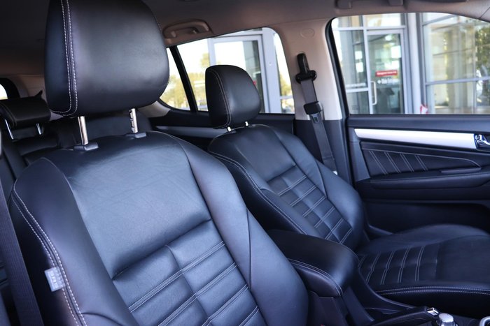 2017 Isuzu MU-X LS-T