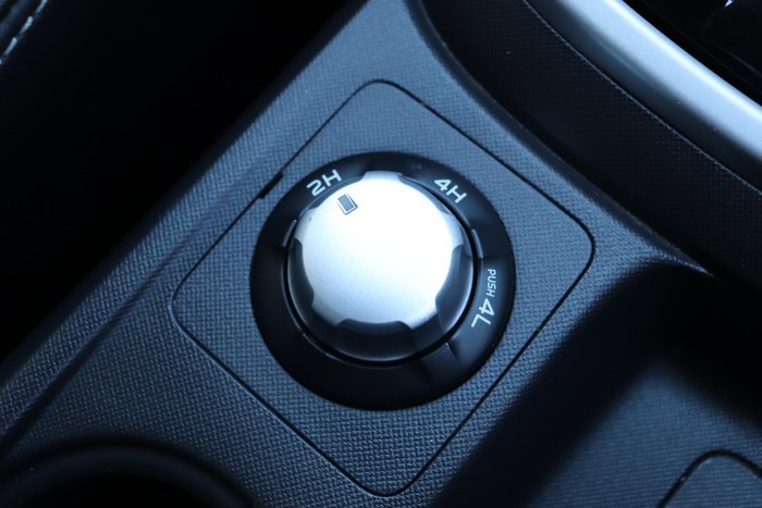 2017 Isuzu MU-X LS-T